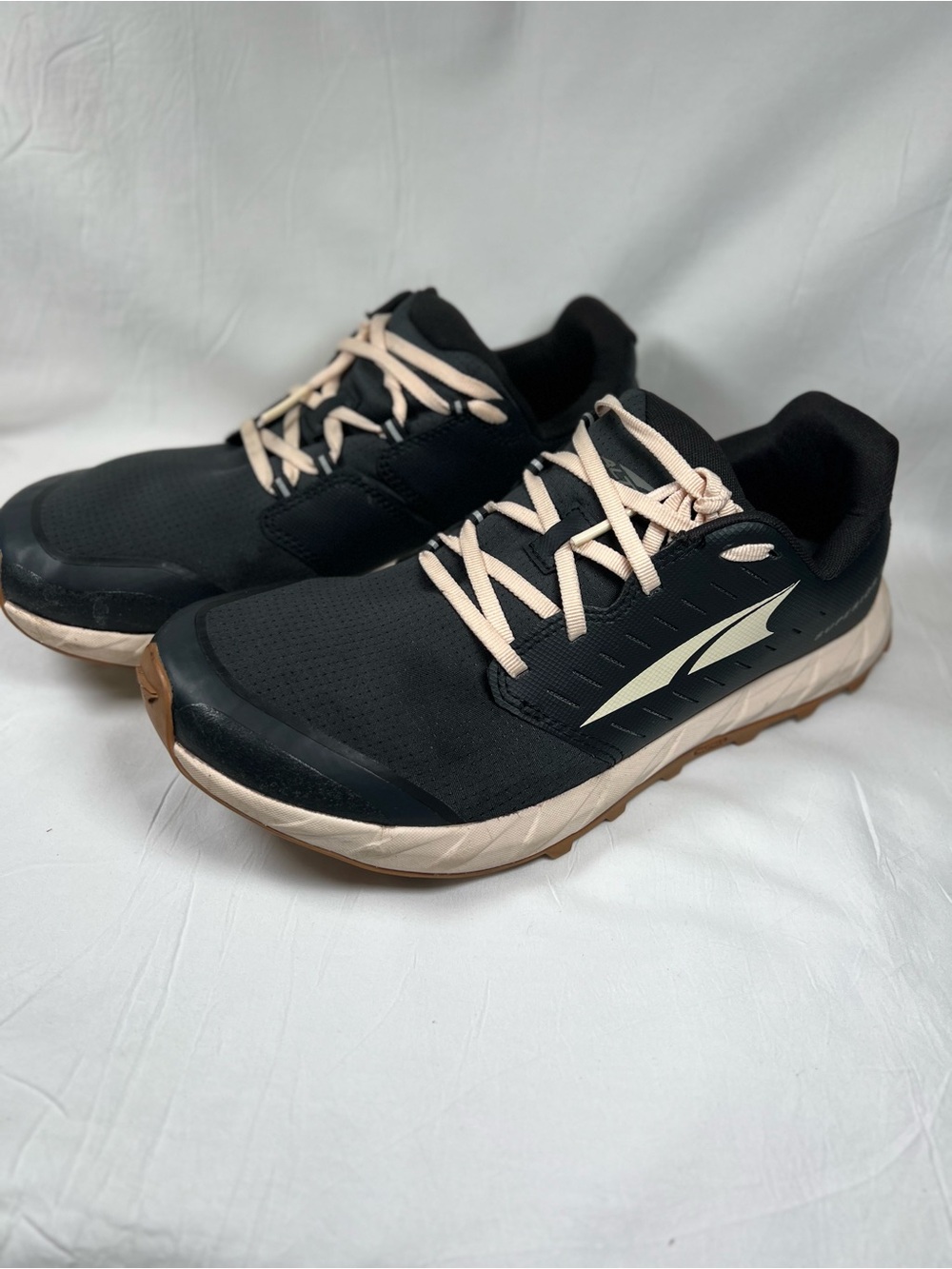 Altra Men's Black Athletic Sneakers with Cream Accents